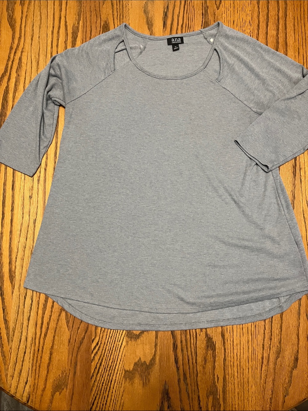 a.n.a Heather Gray Scoop Neck 3/4 Sleeve Top